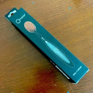 Candice Cosmetics Oval 6 Brush